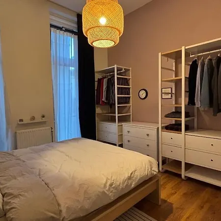 Entire - With Private Parking Apartment Nijmegen